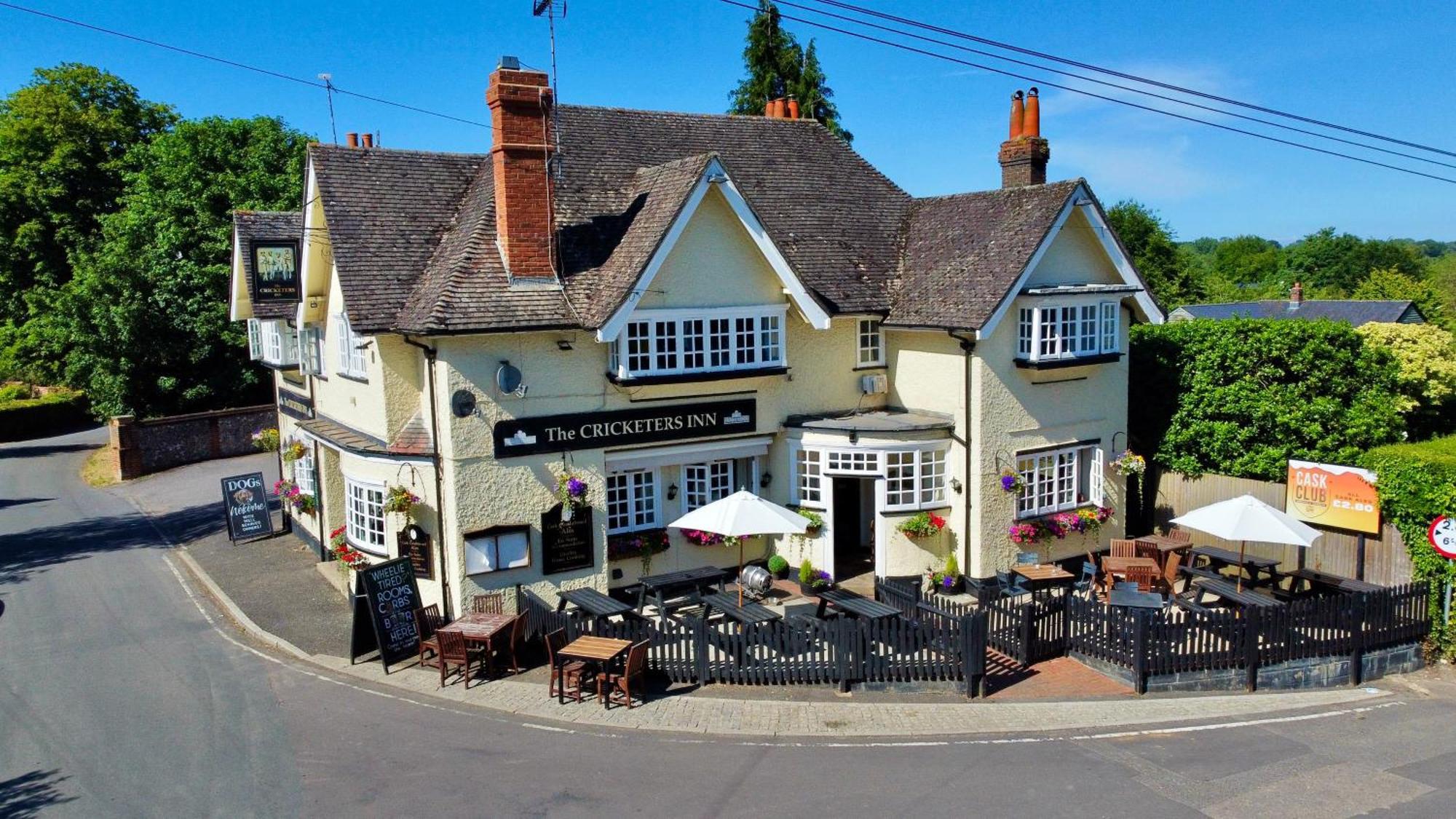 The Cricketers Inn Уинчестър Екстериор снимка